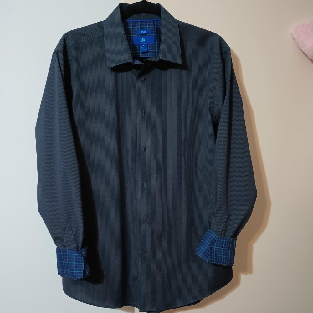 NWOT ~ Egara's Long Sleeved No Iron, Slim Fit Dress Shirt (Size: Large)